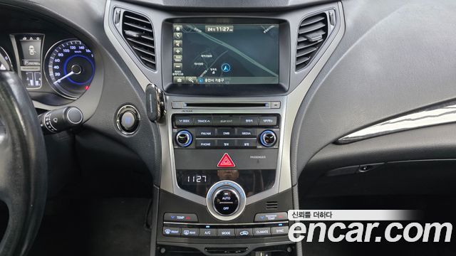 Hyundai Grandeur 2017 — photo 15