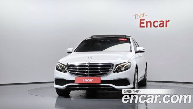 Mercedes-Benz E-Class 2019 — photo 3