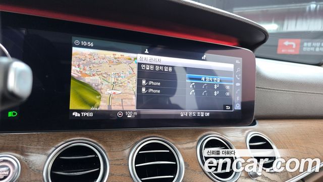 Mercedes-Benz E-Class 2019 — photo 21