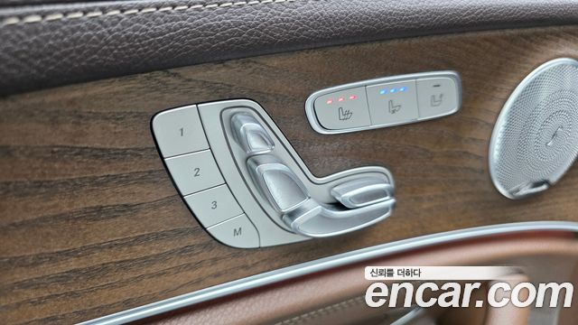 Mercedes-Benz E-Class 2019 — photo 25