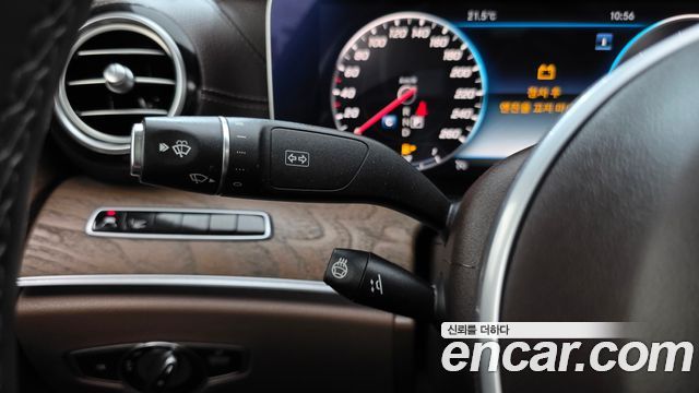Mercedes-Benz E-Class 2019 — photo 28