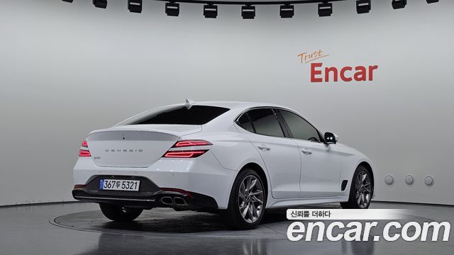 Genesis G70 2023 — photo 2
