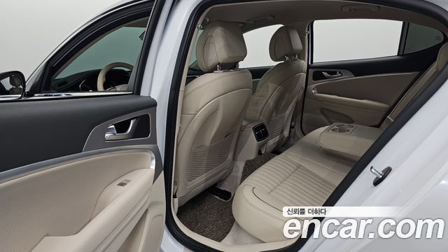 Genesis G70 2023 — photo 11