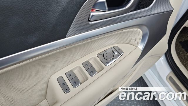 Genesis G70 2023 — photo 12