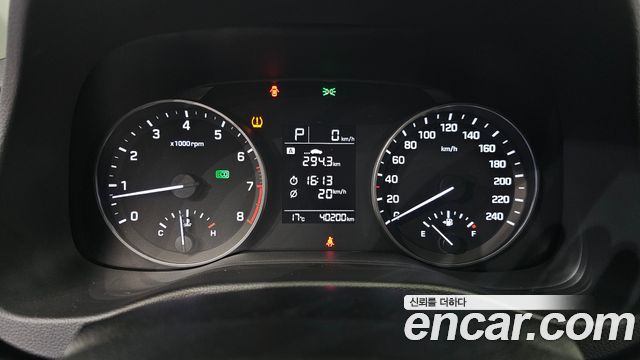 Hyundai AVANTE 2018 — photo 11