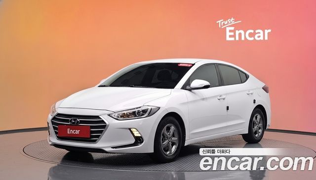 Hyundai AVANTE 2018 — photo 1