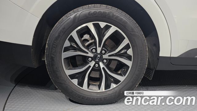 Kia Canival 2021 — photo 5