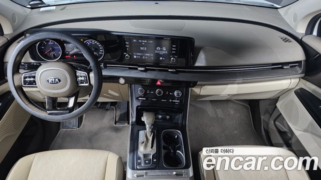 Kia Canival 2021 — photo 7