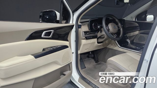 Kia Canival 2021 — photo 10