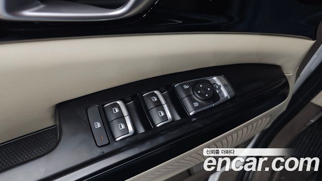 Kia Canival 2021 — photo 12