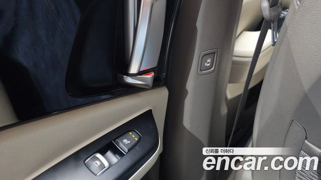 Kia Canival 2021 — photo 19