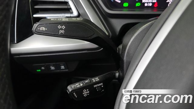 Audi Q4 e-tron 2022 — photo 23