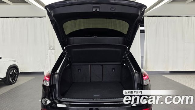 Audi Q4 e-tron 2022 — photo 26