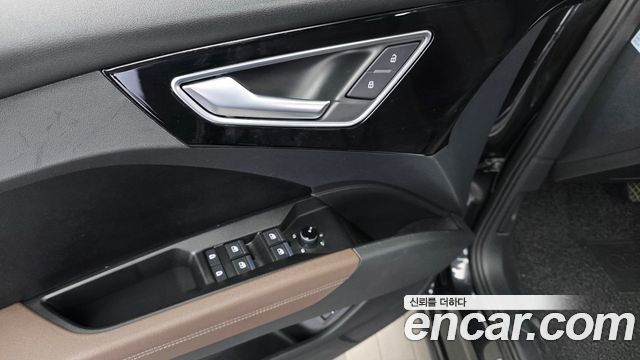 Audi Q4 e-tron 2022 — photo 27