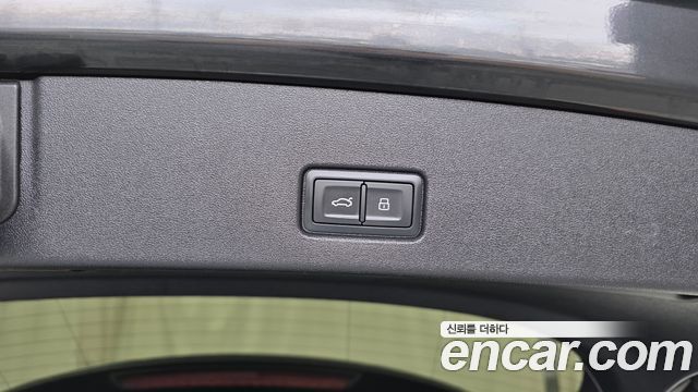 Audi Q4 e-tron 2022 — photo 29