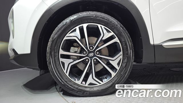 Hyundai Santafe 2019 — photo 5