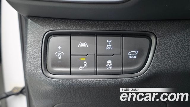 Hyundai Santafe 2019 — photo 13