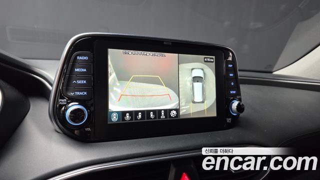 Hyundai Santafe 2019 — photo 16