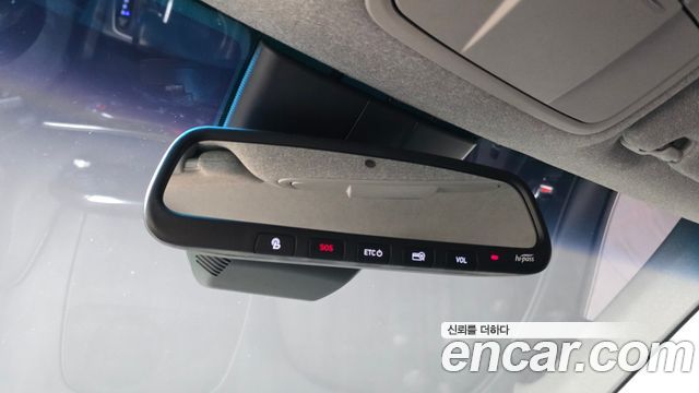 Hyundai Santafe 2019 — photo 17