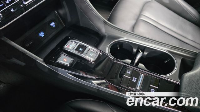 Hyundai Sonata 2022 — photo 9