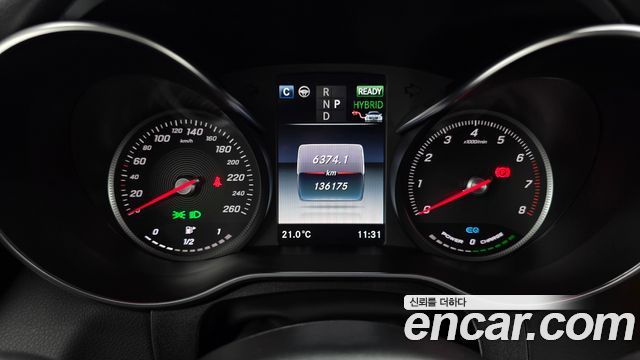 Mercedes-Benz GLC-Class 2019 — photo 11