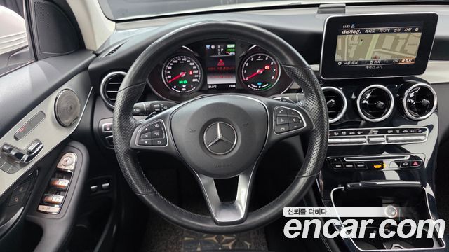 Mercedes-Benz GLC-Class 2019 — photo 19