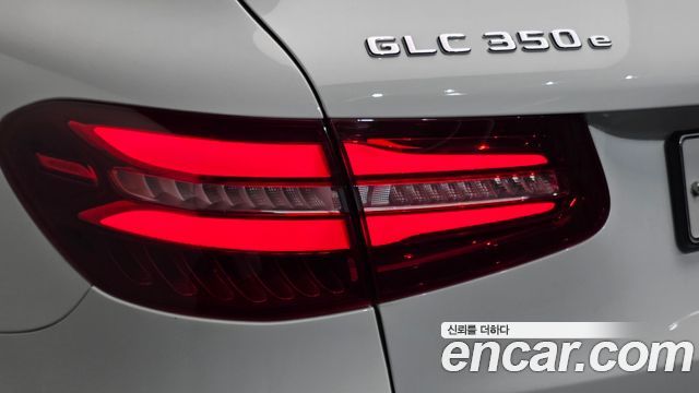 Mercedes-Benz GLC-Class 2019 — photo 9