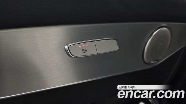 Mercedes-Benz GLC-Class 2019 — photo 34