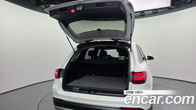 Mercedes-Benz GLC-Class 2019 — photo 38
