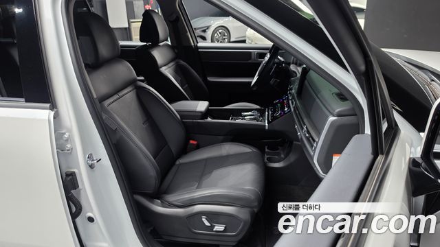 Hyundai Santafe 2024 — photo 17