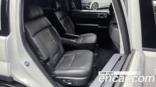 Hyundai Santafe 2024 — photo 18