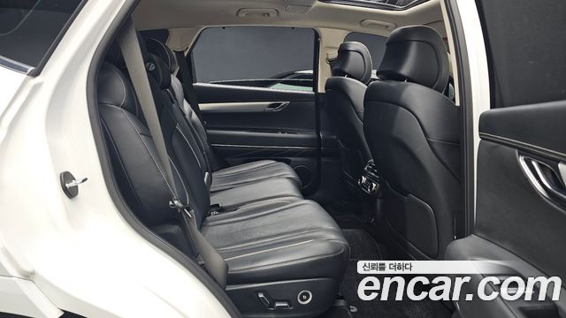 Genesis GV80 2020 — photo 17