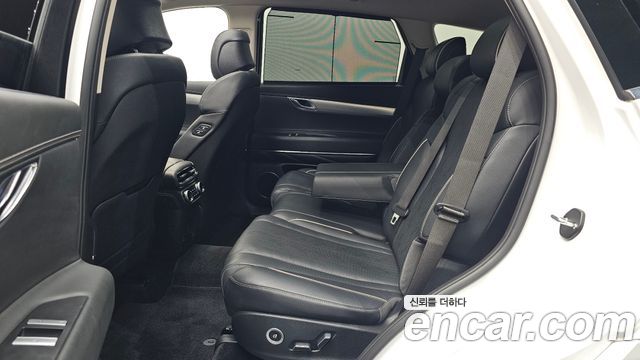 Genesis GV80 2020 — photo 28