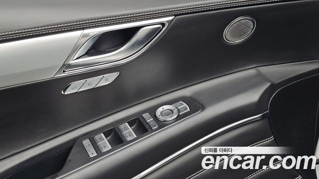 Genesis GV80 2020 — photo 30