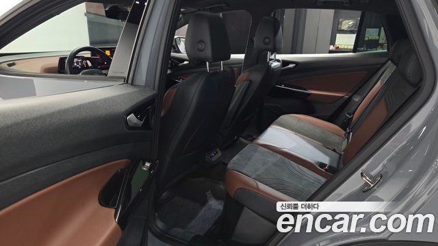 Volkswagen ID.4 2022 — photo 16