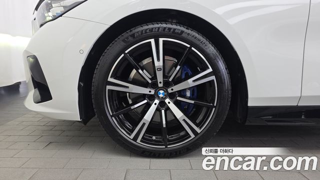 BMW 5-Series 2026 — photo 5