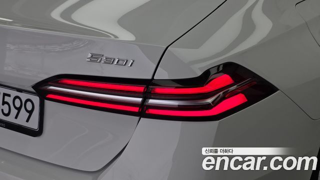 BMW 5-Series 2026 — photo 9