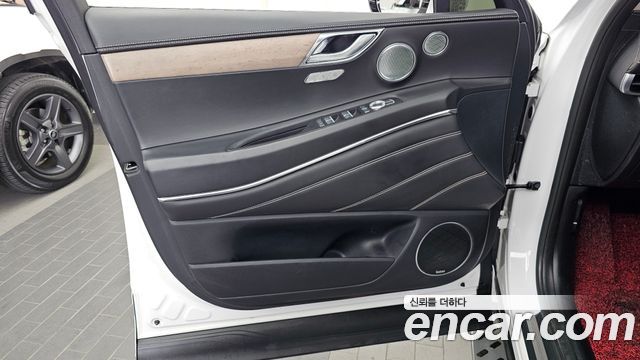 Genesis GV80 2022 — photo 14