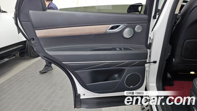 Genesis GV80 2022 — photo 15