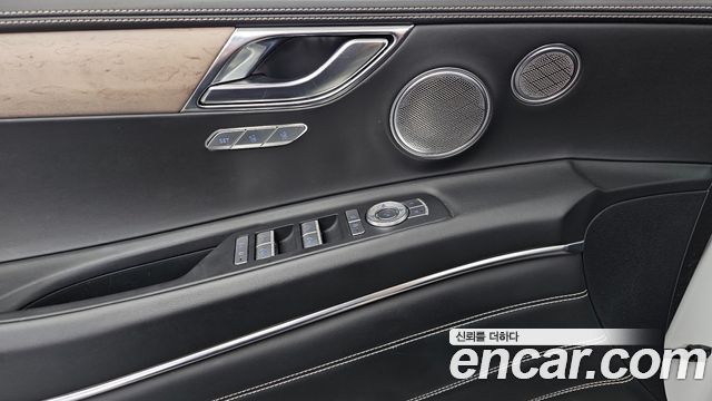 Genesis GV80 2022 — photo 34