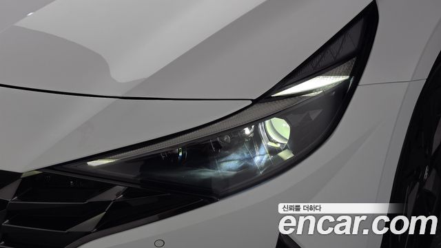 Hyundai AVANTE 2021 — photo 26