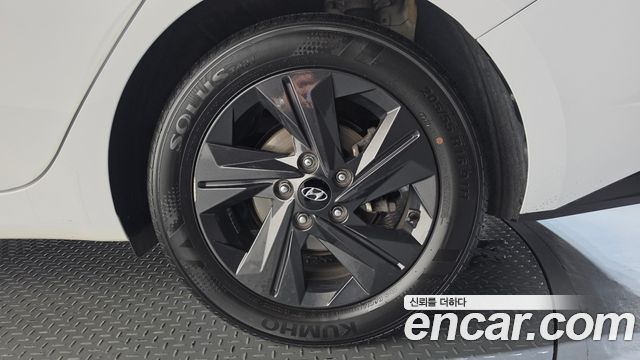 Hyundai AVANTE 2021 — photo 7