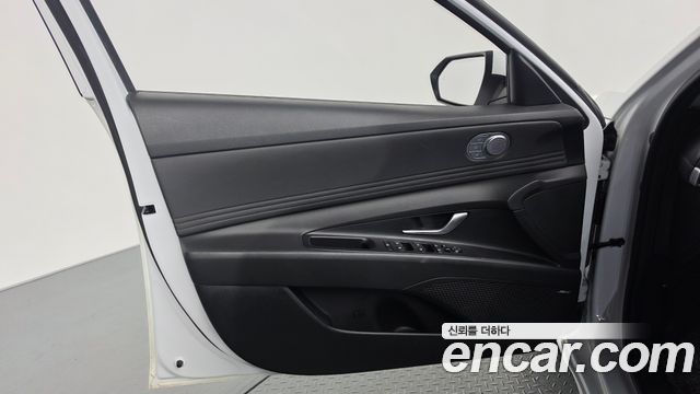 Hyundai AVANTE 2021 — photo 14