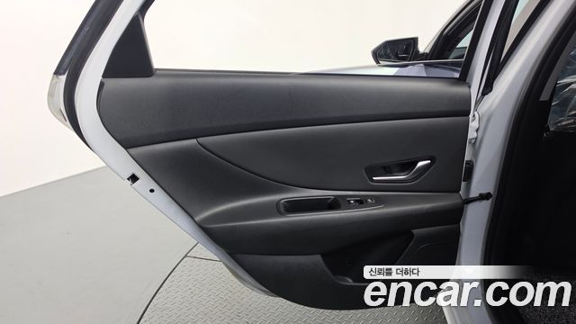 Hyundai AVANTE 2021 — photo 15