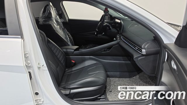 Hyundai AVANTE 2021 — photo 16