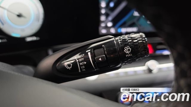 Hyundai AVANTE 2021 — photo 30