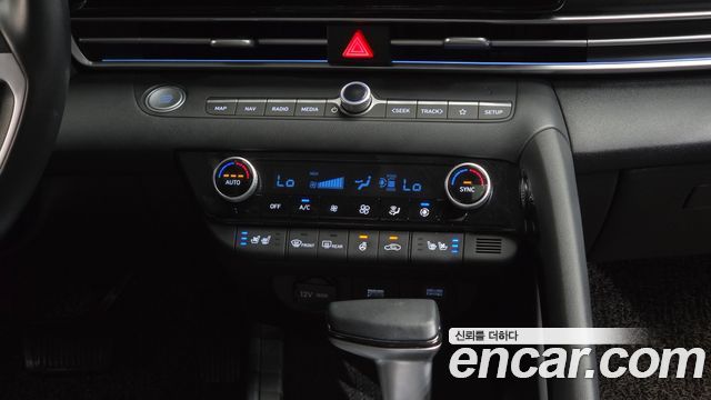 Hyundai AVANTE 2021 — photo 38