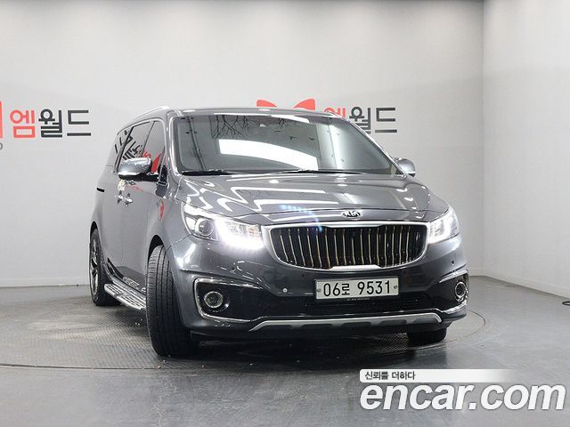 Kia Canival 2017 — photo 2
