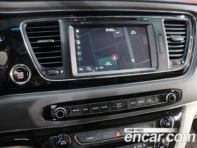 Kia Canival 2017 — photo 8