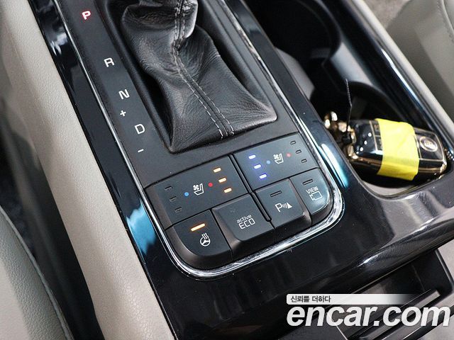 Kia Canival 2017 — photo 11